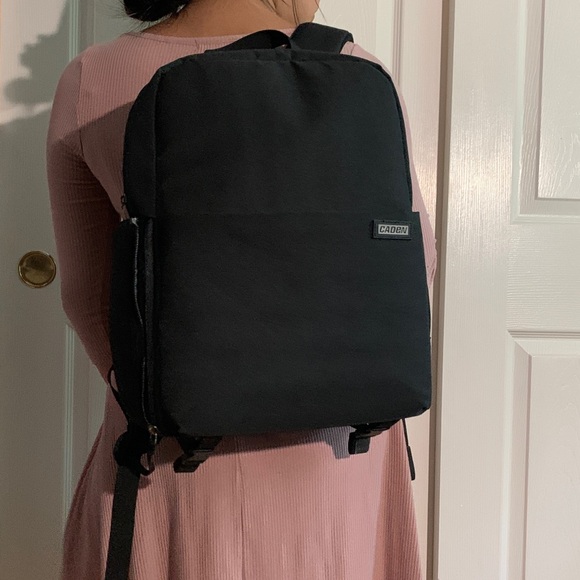 SOLD Multifunctional Black Backpack/ Camera Bag - Picture 1 of 5